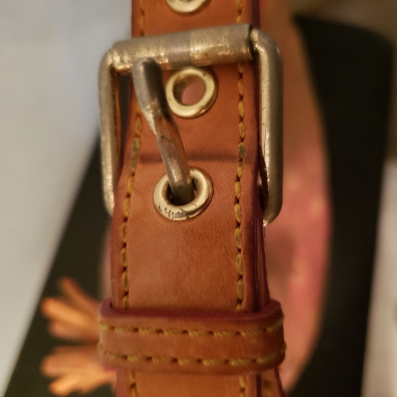 Dooney & Bourke Small Satchel - Picture 4 of 6